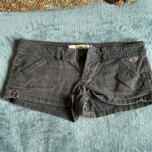 Holister cargo booty shorts - Picture 1 of 3